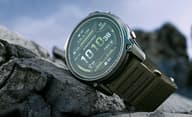 A Garmin új okosórája akár a végtelenségig mehet töltés nélkül
