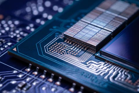 Szorosabbra fűzheti partnerkapcsolatát az AMD és a Samsung – Több HBM4 memória, több Samsung Foundry megrendelés