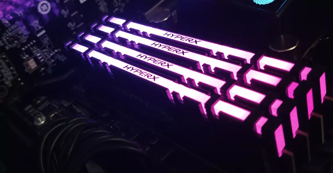 Megérkeztek a HyperX infra szinkronizációval működő memóriamoduljai