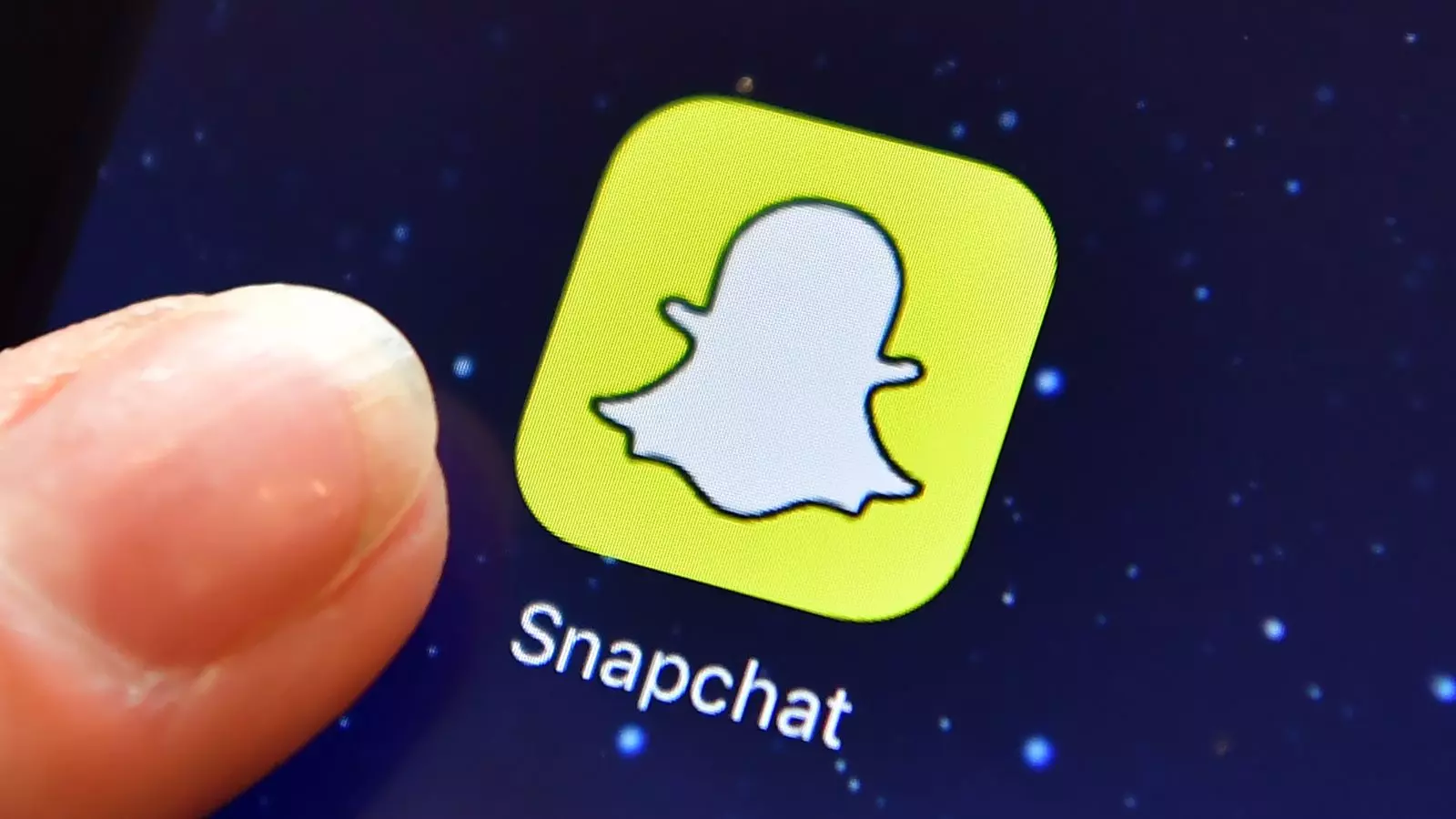 Izgalmas újításokkal próbálja felkelteni az emberek figyelmét a Snapchat