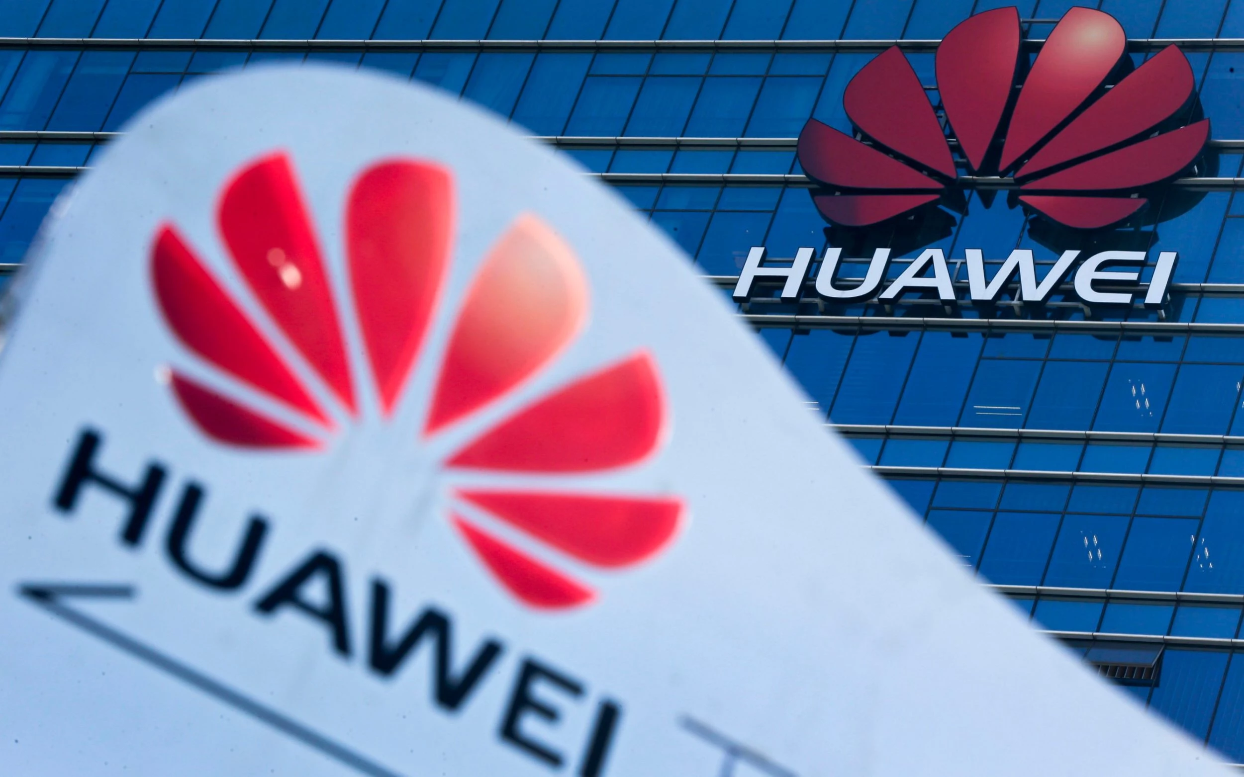A Huawei minden eddiginél többet fektet ez európai mobilos üzletágba