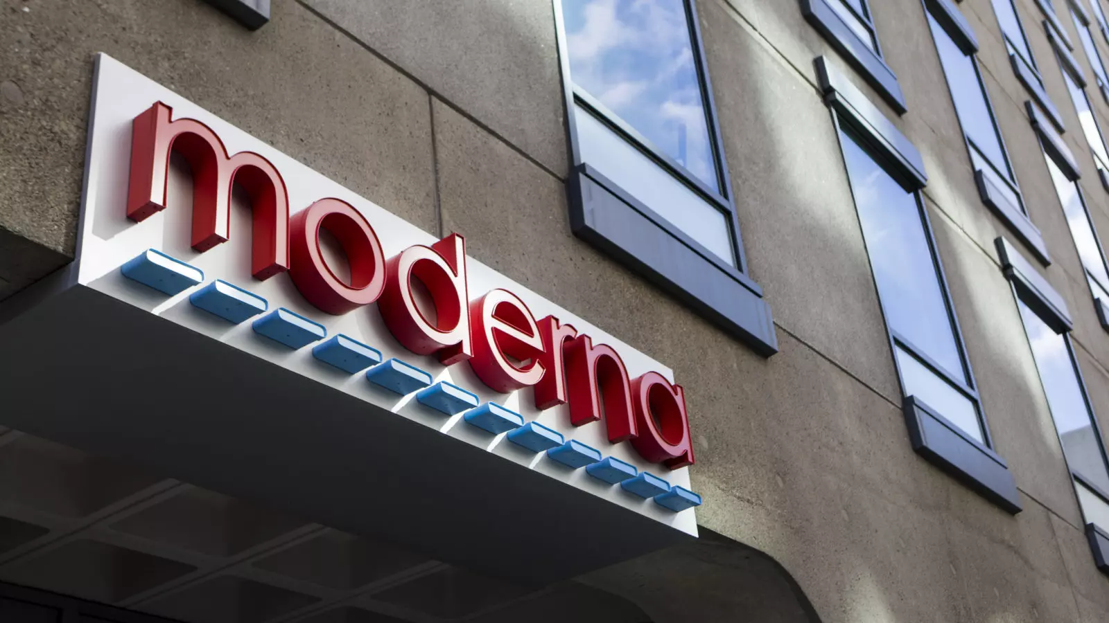 A Moderna mRNS-vakcinája is 90 százalék feletti hatásosságot mutat ...