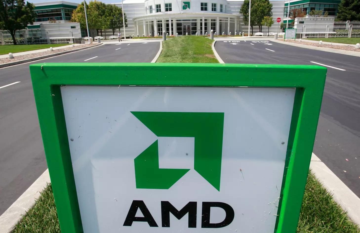 Rekordokat döntött az AMD legutóbbi pénzügyi éve és negyedéve