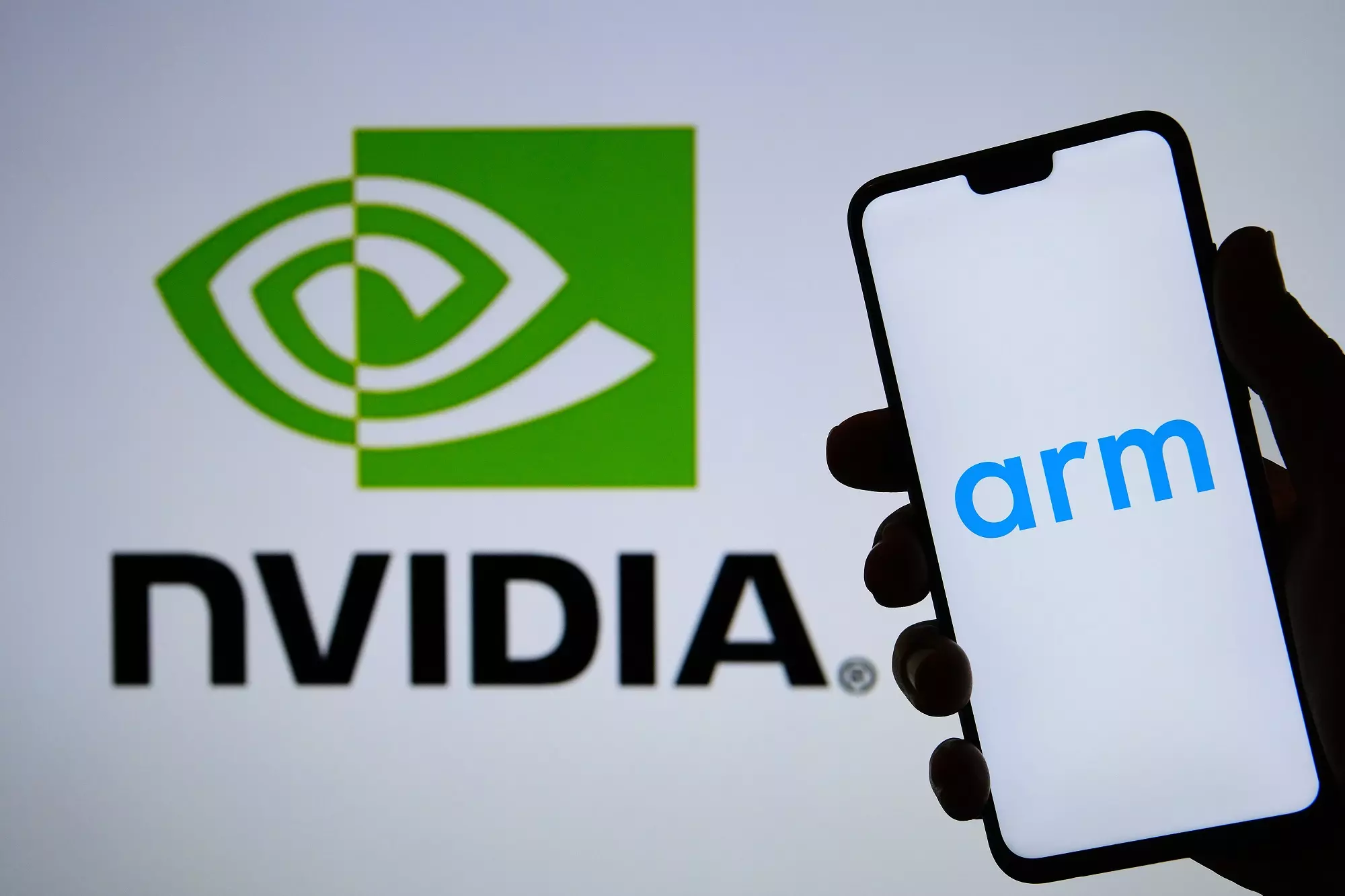 Nvidia-ARM felvásárlás: elfojtott innovációtól és emelkedő áraktól tartanak a brit hatóságok