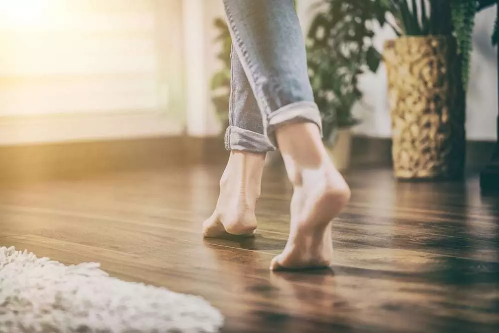Szilíciumos fapadlókkal nyernék ki a léptek energiáját
