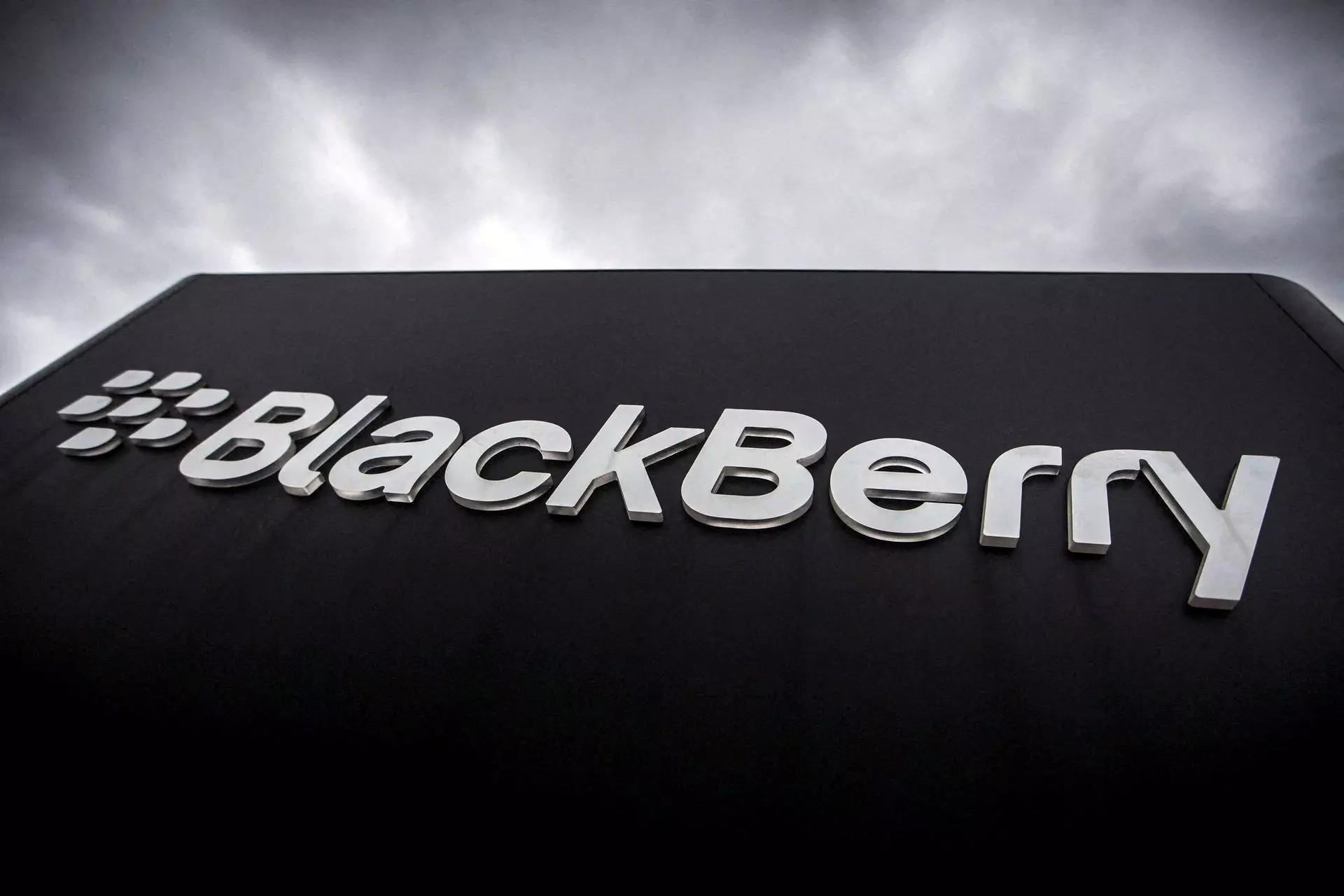 Szabadalomkezelő vállalat vásárolja fel a BlackBerry fejlesztéseit