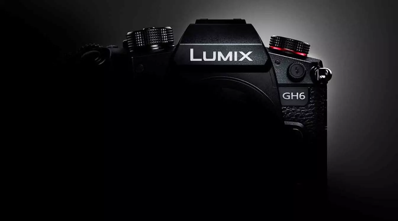 Csúcsfelbontással, aktív hűtéssel és 5.7K videó támogatással jött a Lumix GH6