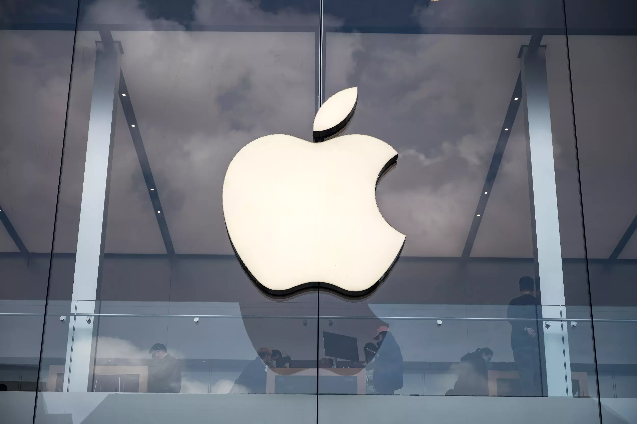 Nagyobb felelősséget ró a kínai mérnökök vállára az Apple a gyártás terén