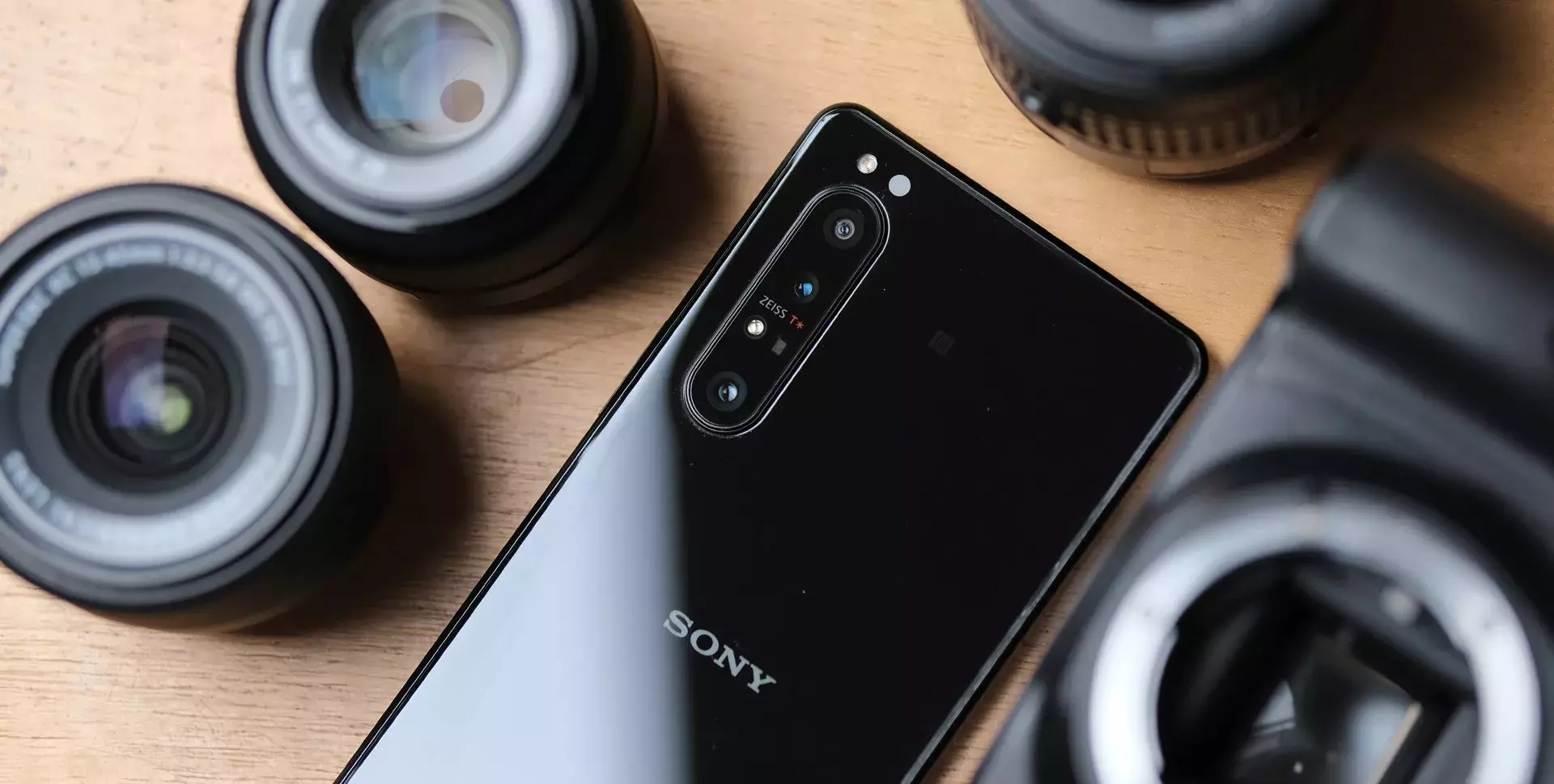Sony 2024re a mobilok képminőségben lenyomják a MILCeket iPon