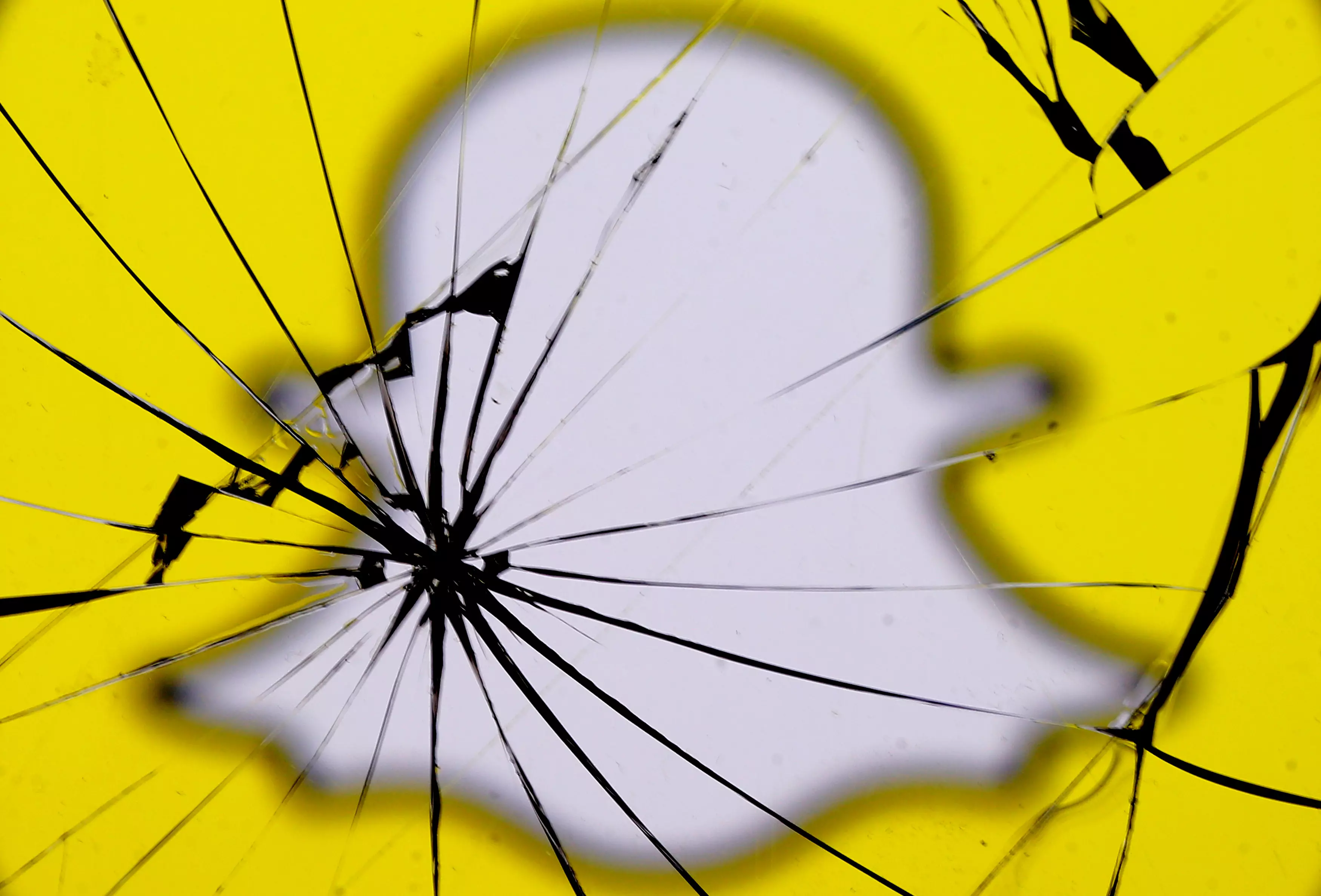Óriási leépítést és egyéb intézkedéseket jelentett be a Snap