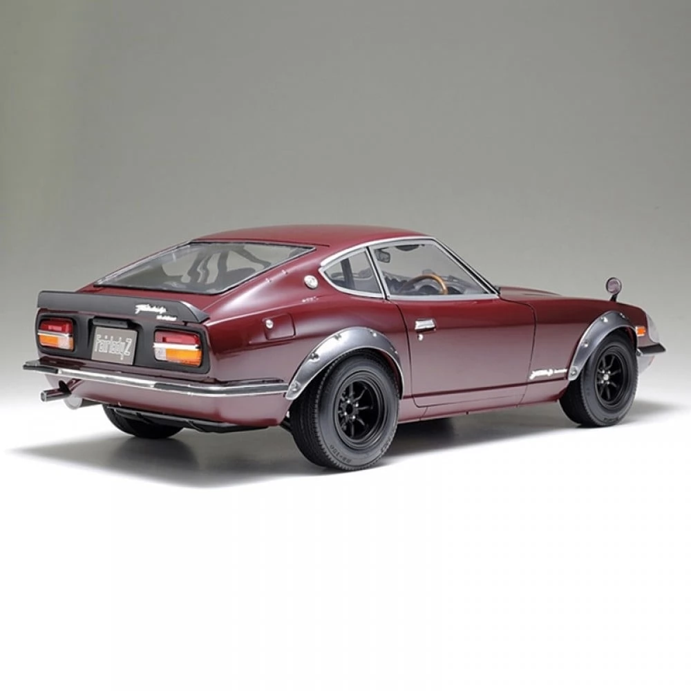 TAMIYA 1/12 Nissan Fairlady 240ZG Street-Custom roadster model
