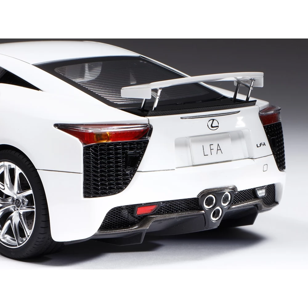 TAMIYA 1/24 Lexus LFA roadster model - iPoncomp.com