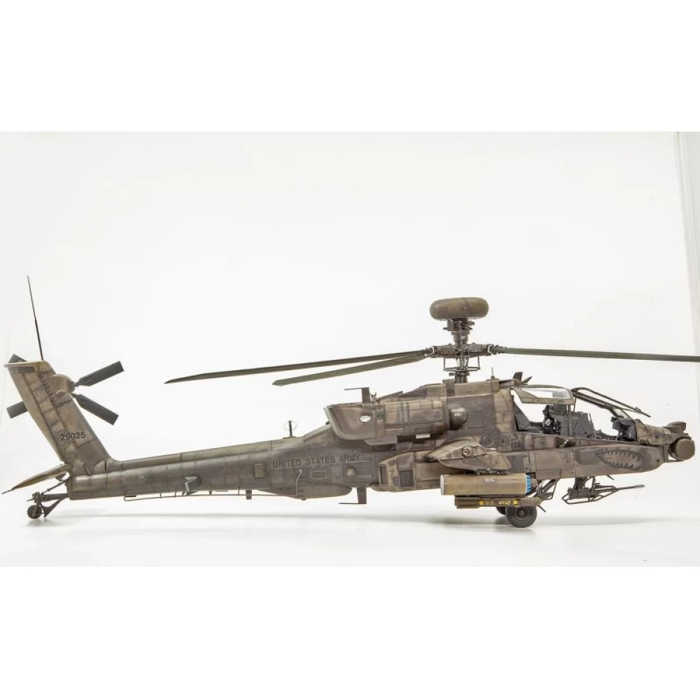 TAKOM 1/35 AH-64D Apache Longbow military helicopter model