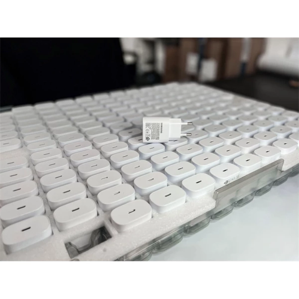 SAMSUNG EP-TA800EWE mrežni punjač Type-C 25W bijela ECO u pakiranju