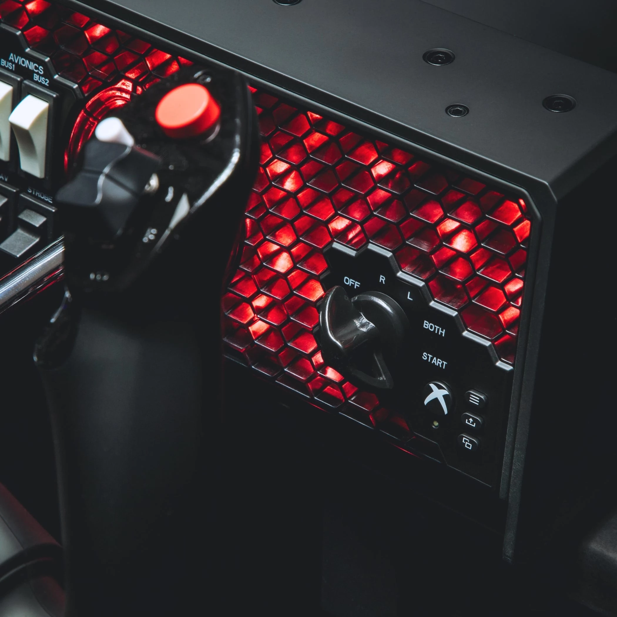 HONEYCOMB Alpha Flight Controls XPC Yoke - iPoncomp.com