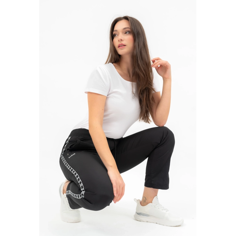 BUDMIL straight szárú szabadidőnadrág Female XS black