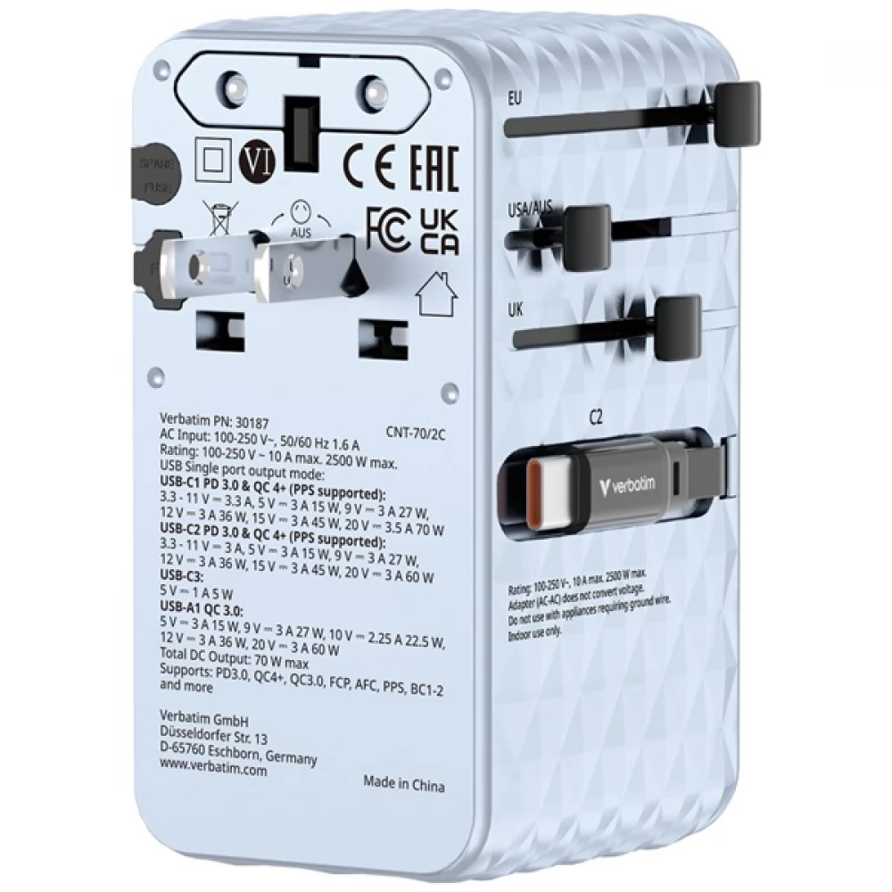 VERBATIM 30187 Charge n Travel 70W universal traveller adapter blue ...