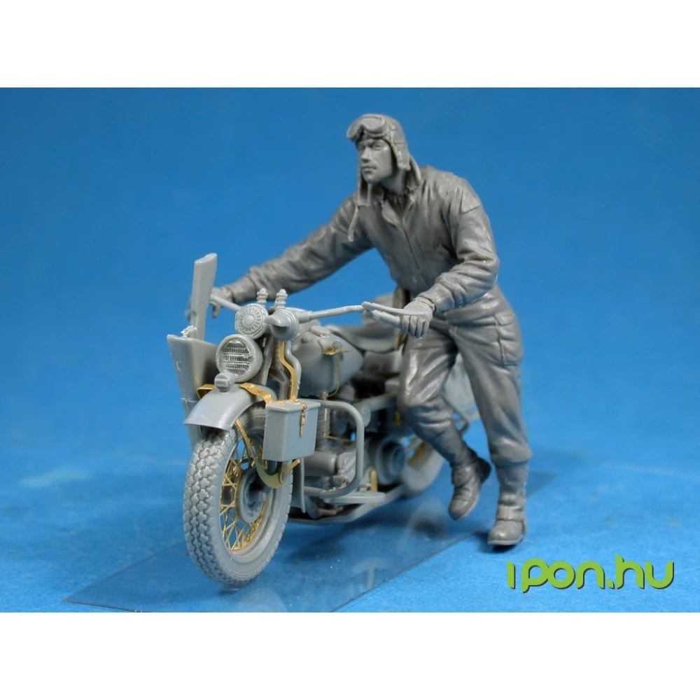 Miniart 1:35 Scale Rest on Motorcycle Plastic Model Kit