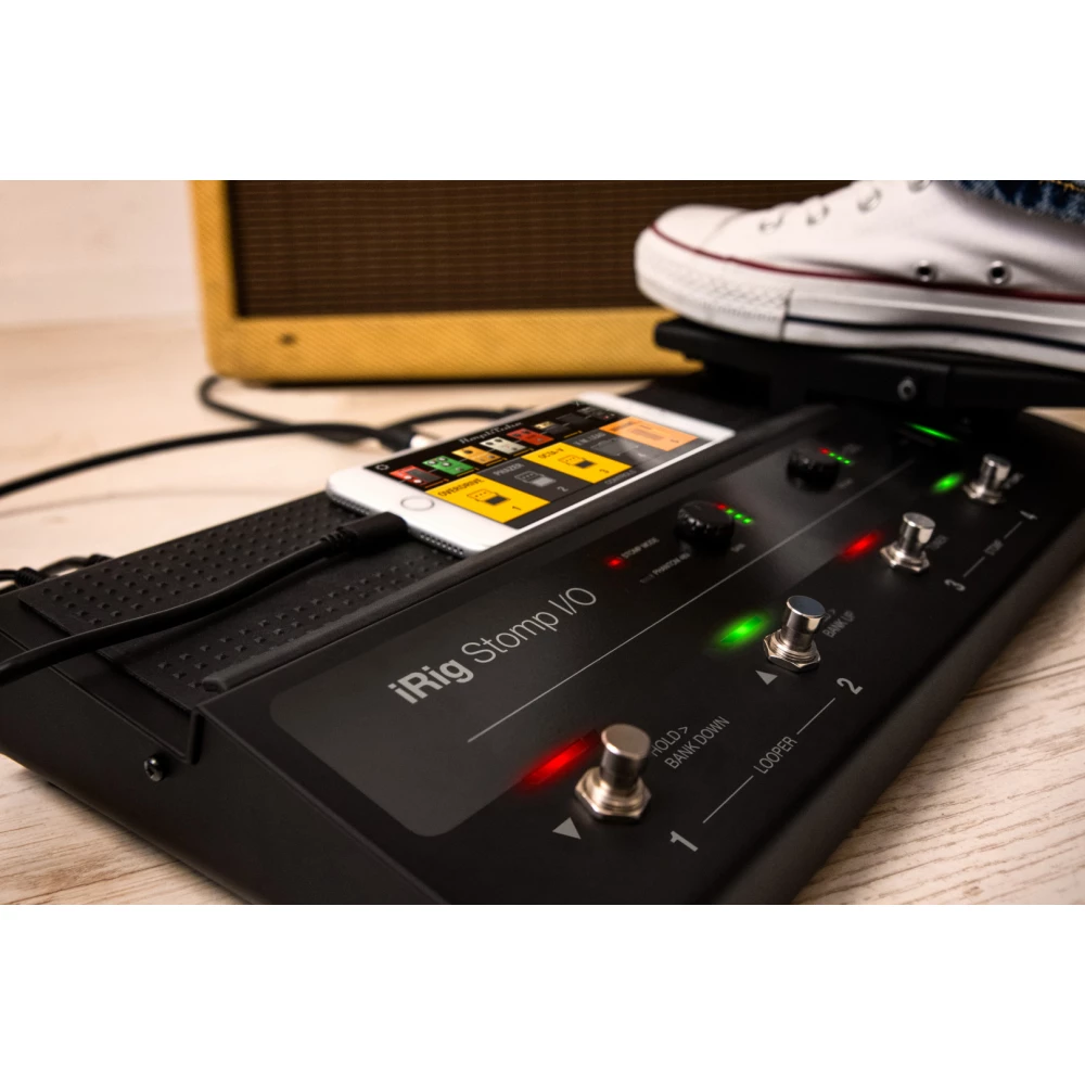 IK MULTIMEDIA iRig Stomp I/O guitar pedal - iPoncomp.com IK MULTIMEDIA iRig Stomp I/O guitar pedal - iPoncomp.com