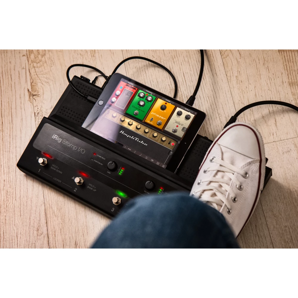 IK MULTIMEDIA iRig Stomp I/O guitar pedal - iPoncomp.com IK MULTIMEDIA iRig Stomp I/O guitar pedal - iPoncomp.com