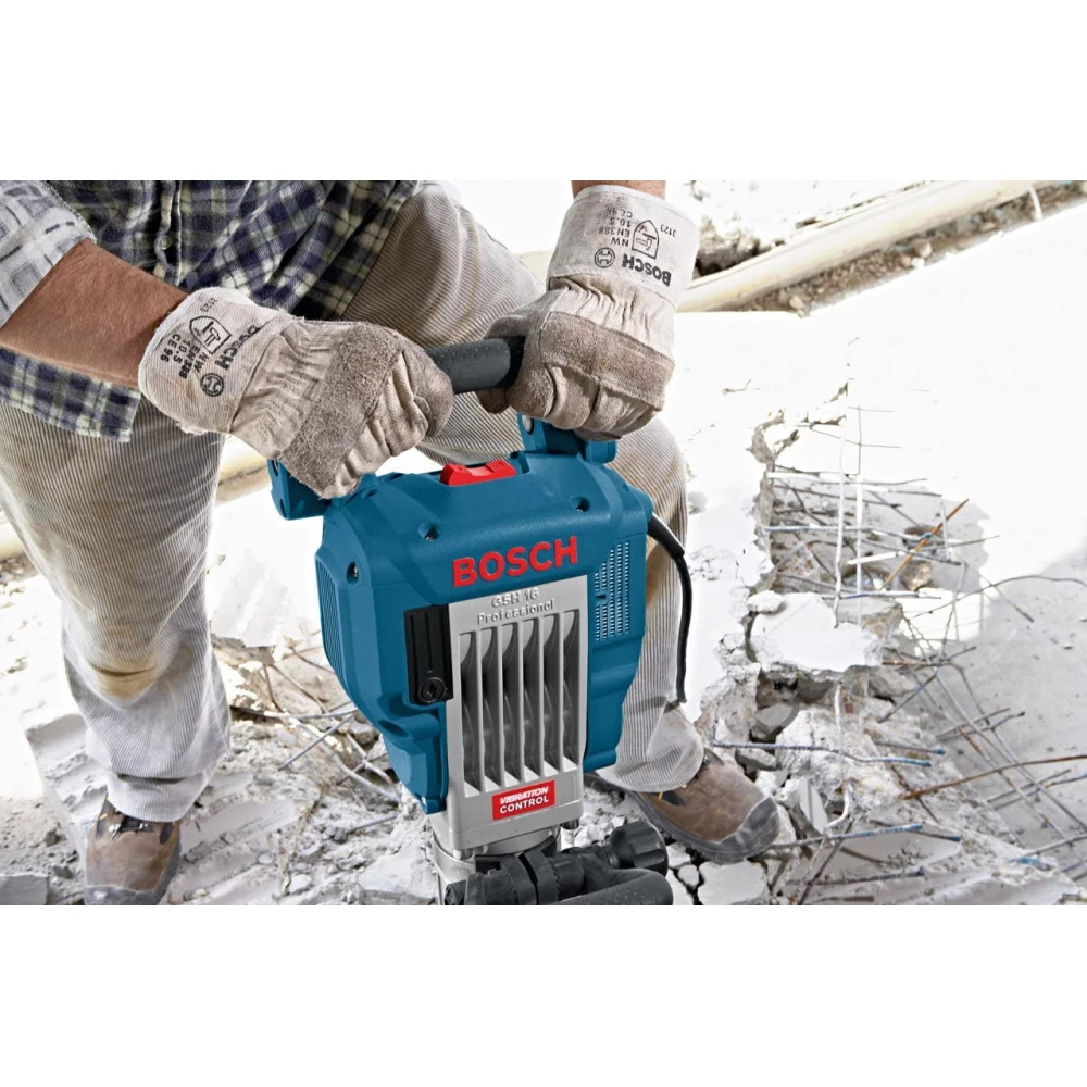 BOSCH GSH 16-30 Professional demolition hammer 1750W + suitcase (Basic guarantee)