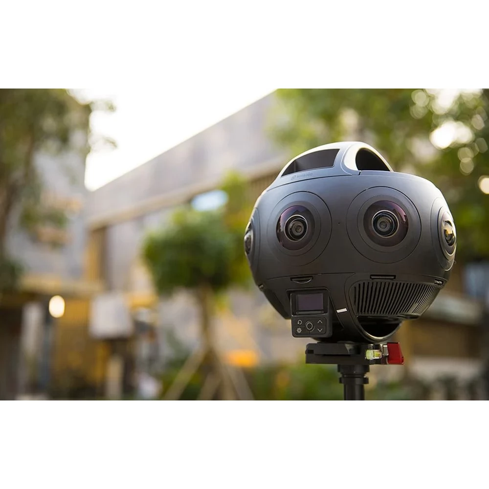 INSTA360 Titan 11K camera - iPoncomp.com