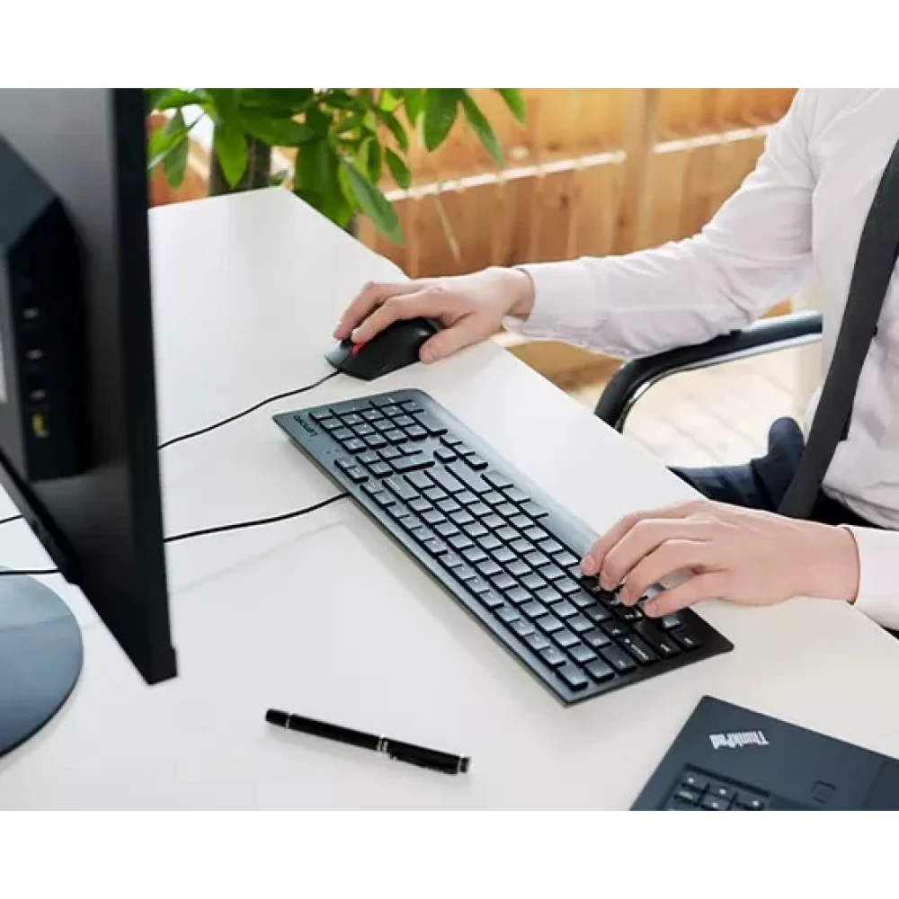 LENOVO 4X30L79901 Essential Magyar fekete - iPon.hu