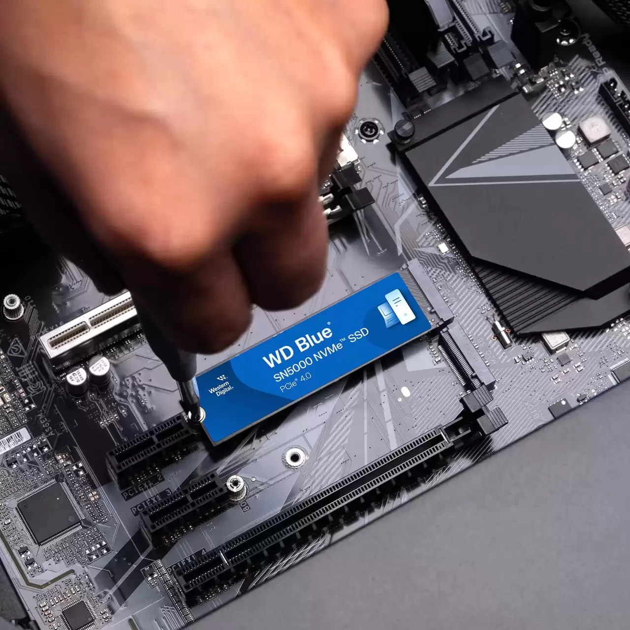 WD 2TB Blue SN5000 M.2 PCIe M.2 2280 WDS200T4B0E - iPoncomp.com